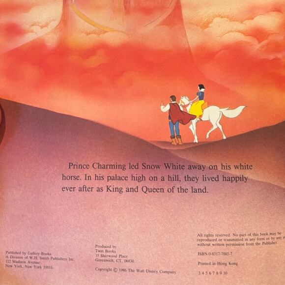 Vintage 1986 Walt Disney Classics Snow White and the Seven Dwarfs Book, HC - Picture 3 of 4